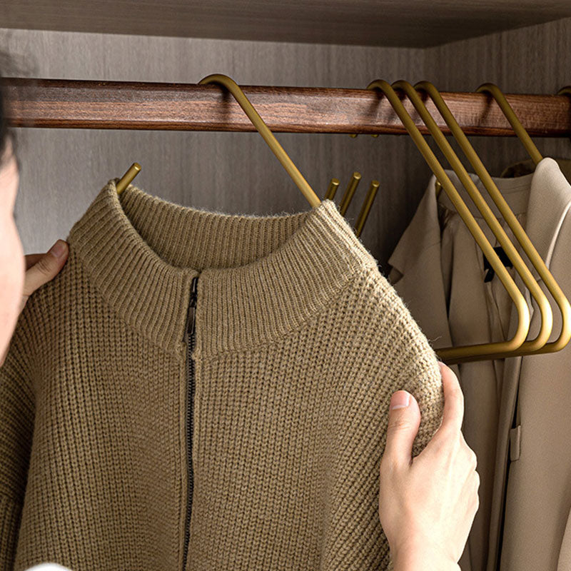 Cabide Triangular em Alumínio Dourado para Roupeiro