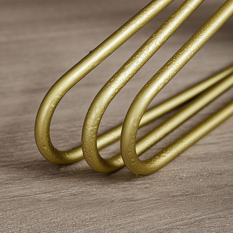 Cabide Triangular em Alumínio Dourado para Roupeiro