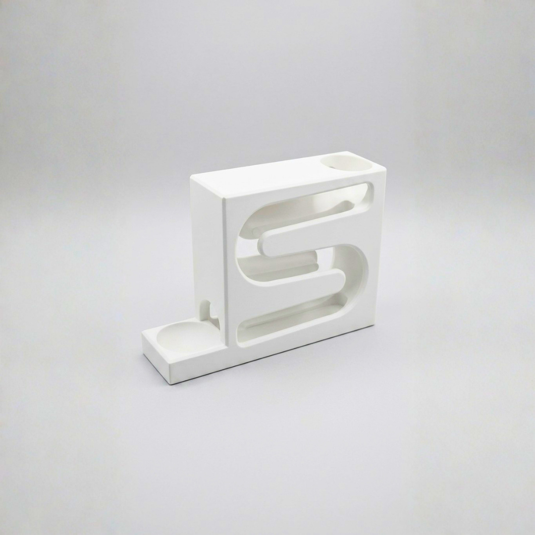 Dispensador de ovos branco com design compacto e moderno para organização de cozinha